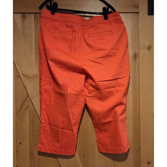 ~NWT~ST JOHNS BAY Size 16 Mid-Rise  Secretly Slender CAPRI PANTS - Coral 38x19 - Picture 2 of 15